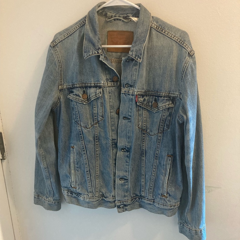 Vintage Levi’s Denim Jacket Size Medium